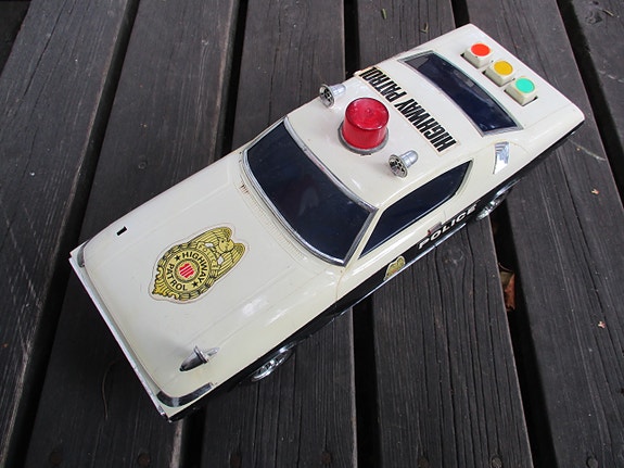 Iso Toyota Crown MS60 pienoismalli