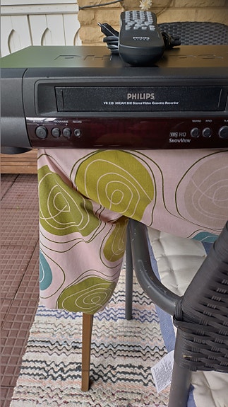 Philips VR520/XE VHS-nauhuri NICAM 6-head