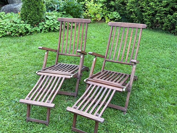 Asko Classic Garden puiset lepotuolit jalkatuella