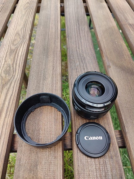 Canon EF 35mm f2 + EW-65 lens hood