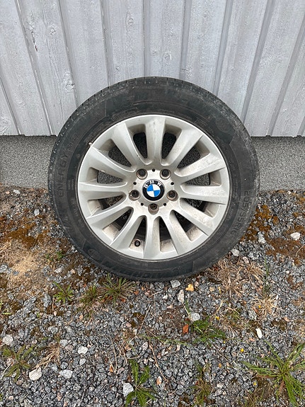 BMW vanteet renkailla