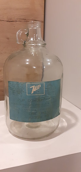 7UP vanha pullo