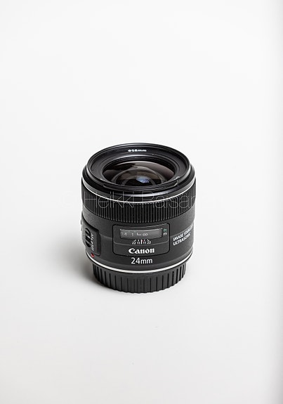 Canon 24mm f/2.8 IS