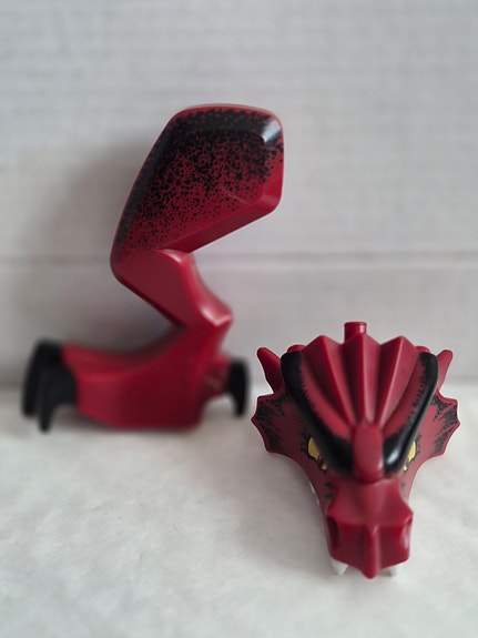 Lego Dragon osia