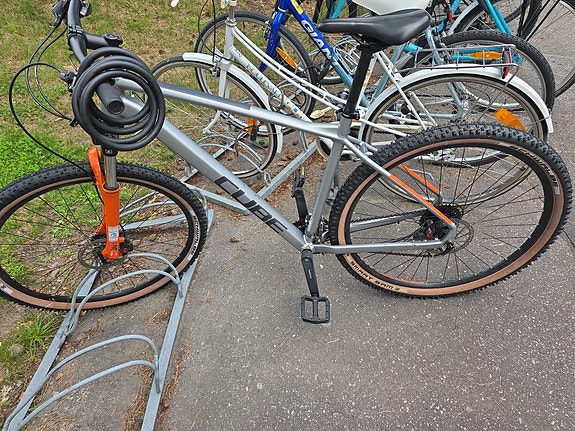 Cube maastopyörä 29" XL harmaa/oranssi unisex