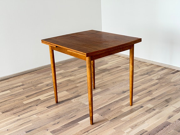 Jatkettava teak-pöytä 50-luvulta