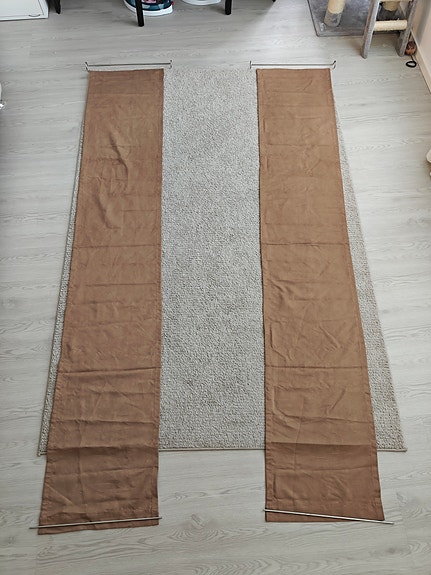 Ruskeat paneeliverhot