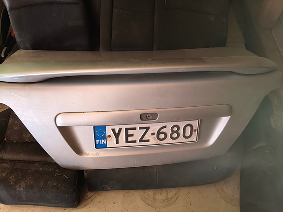 Volvo s40 takaluukku + spoiler