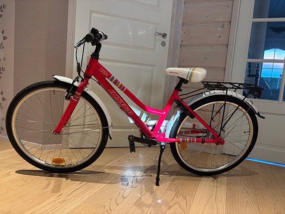 Tyttöjen 7-vaihteinen 24” pyörä