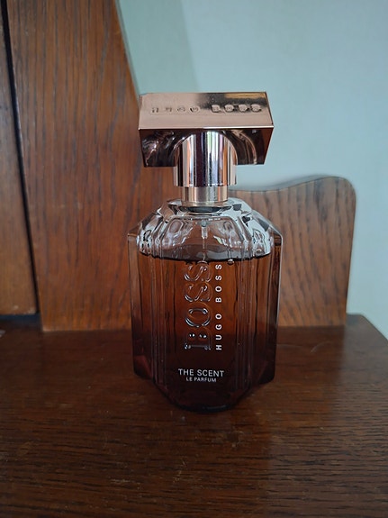 HUGO BOSS hajuvesi