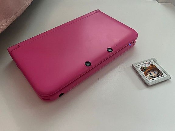 Nintendo 3DS käsikonsoli pinkki