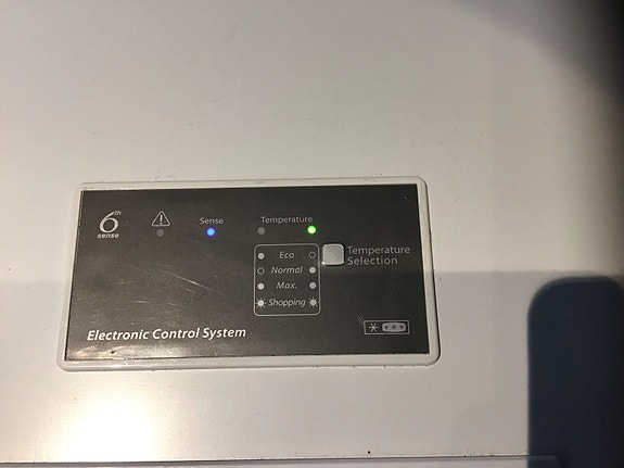 Whirlpool arkkupakastin valkoinen