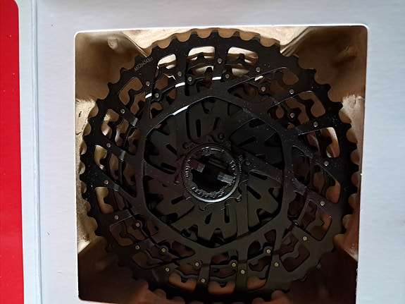 SRAM PG-1130 11-vaihteinen 11–42T kasettipakka