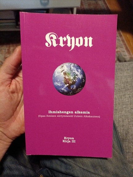 Kryon Ihmishengen alkemia kirja suomeksi