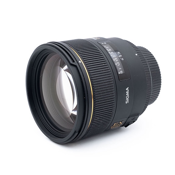 Sigma 85mm f/1.4 EX DG HSM Nikon F – Käytetty