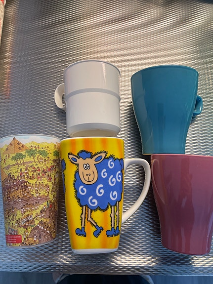ANNETAAN, Mukit ja kupit, sekalainen setti