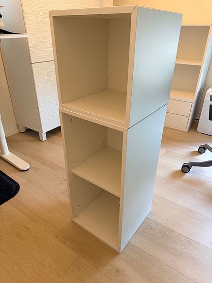 Ikea-hylly, valkoinen