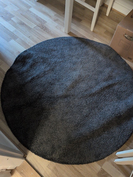 Pyöreä nukkamatto tummanharmaa