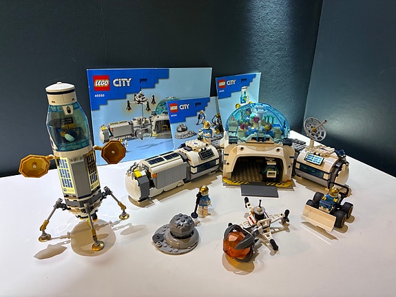 LEGO City 60350 avaruusasema setti