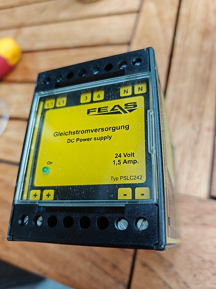 FEAS PSL 0242 DC-virtalähde 24V 1,5A