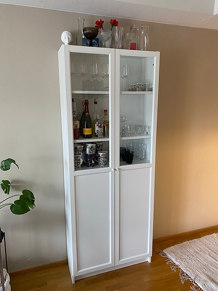 VARATTU Vitriini valkoinen lasiovilla - IKEA BILLY/OXBERG
