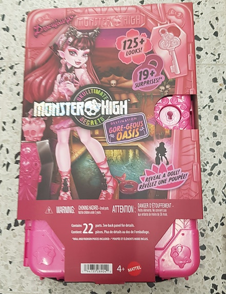 Monster High Gore-Geous Ghoul Oasis Draculaura