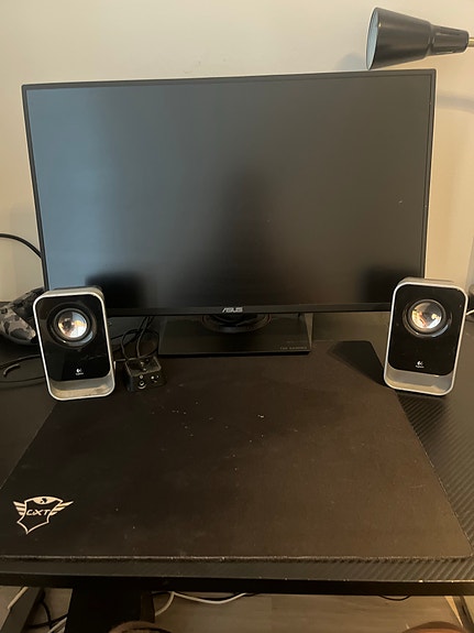 Logitech 2.1 kaiutinsetti subwooferilla