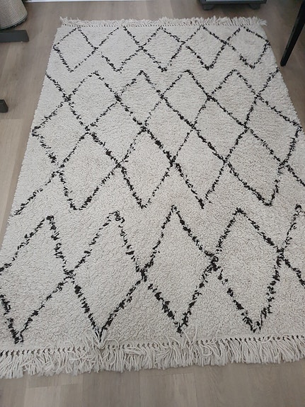 IKEA valkoinen nukkamatto timanttikuvio