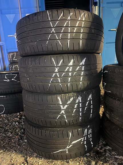 Renkaat 235/45/18 Nexen 4 kpl 5+ mm   X11