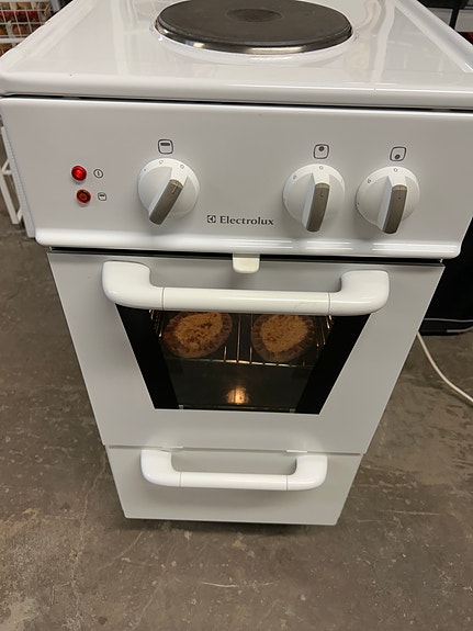 Electrolux valkoinen valovirta liesi
