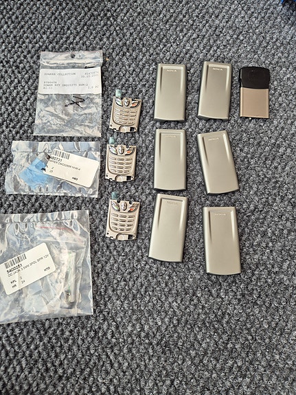 Nokia 8850, 8910 osia
