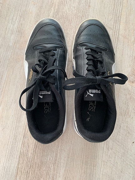 Puma mustat tennarit koko 39