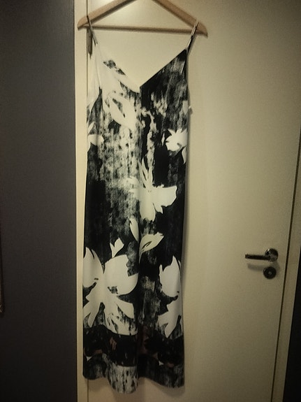 Calvin Klein juhlamekko koko 36.