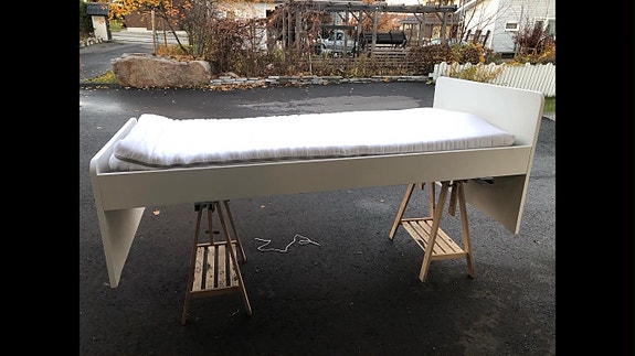 IKEA lasten sänky valkoinen