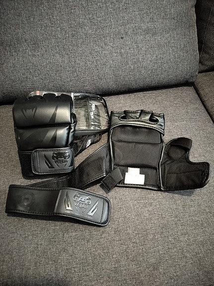 Venum Challenger MMA-hanskat