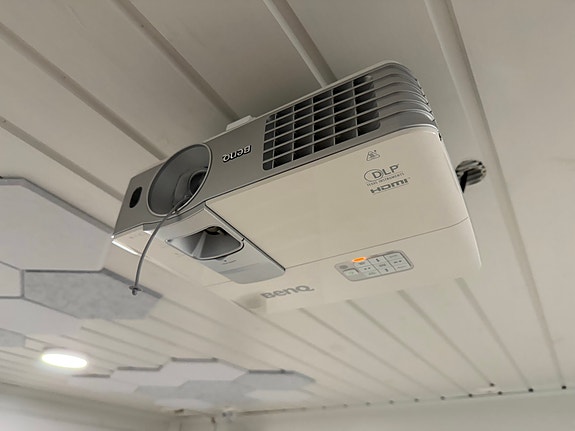 BenQ W1070 Full HD videotykki