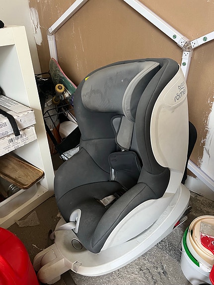 Britax Römer Dualfix turvaistuin 0–18 kg harmaa