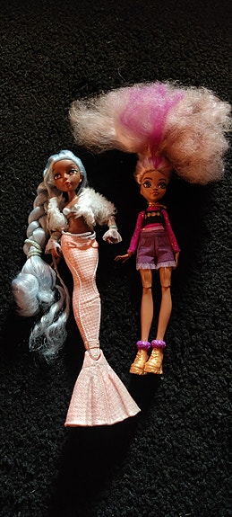 Mermaze Mermaidz ja Monster High -nuket