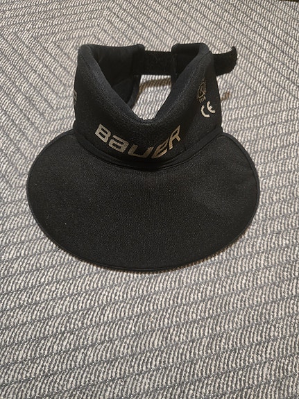Bauer NLP8 junior kaulasuoja 26–35 cm musta