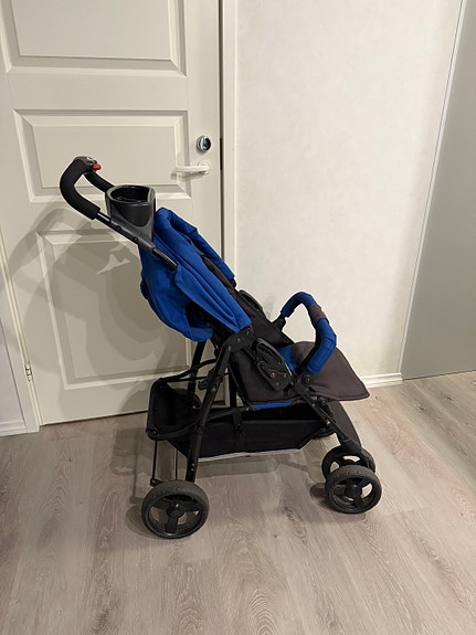 Graco siniset matkarattaat kuppipidikkeellä