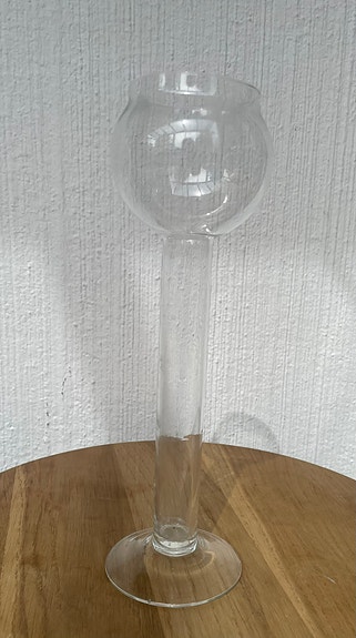 Korkea kynttilänjalka/maljakko