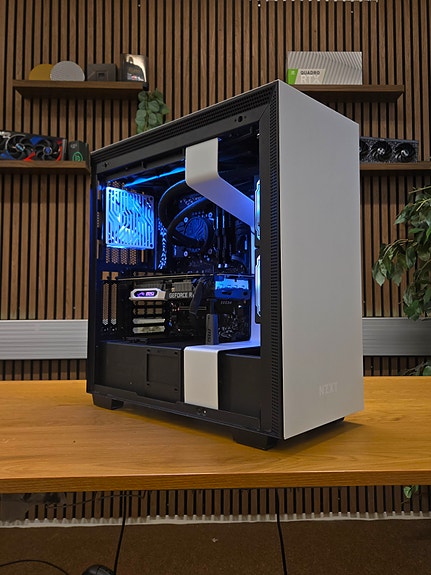 Pelikone i7-8700K / RTX 2070 / 16GB / NZXT H710i