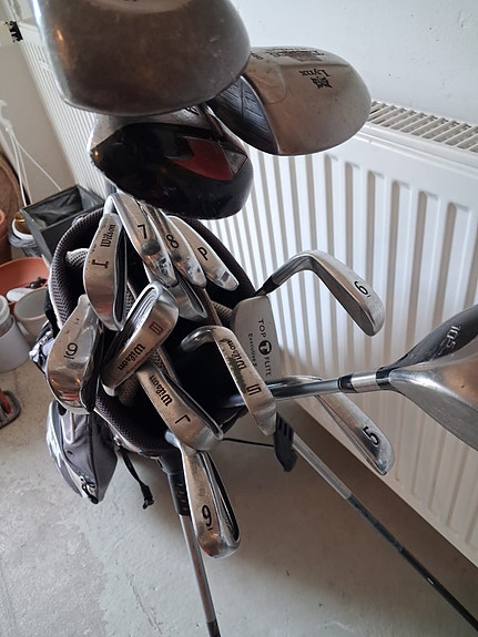 Golfbägi + mailat