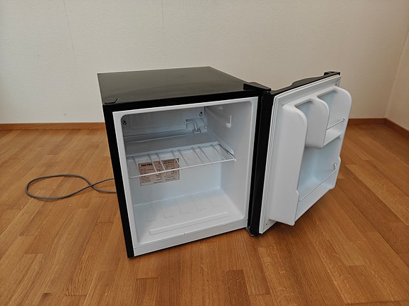 Pieni ja hyvä jääkaappi