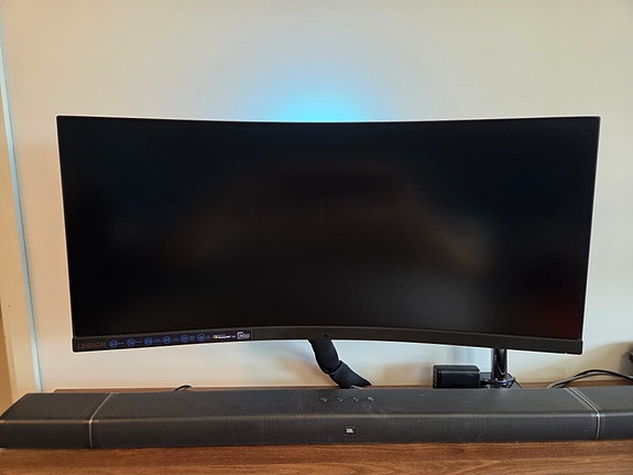 Lenovo Legion Y34wz-30 34" Mini-LED monipuolinen näyttö (Takuu voimassa!)