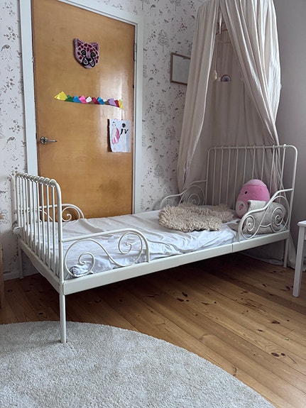 IKEA Minnen sänky