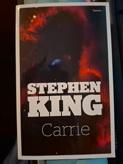 Stephen King Carrie pokkari