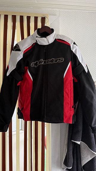 Alpinestars ajotakki musta/punainen/valkoinen S