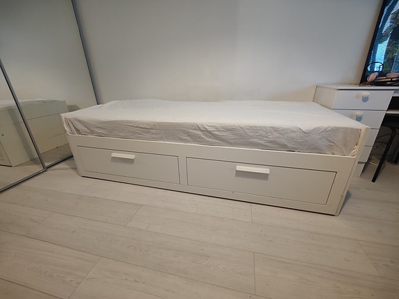 VARATTU / Ikea Brimnes sänky