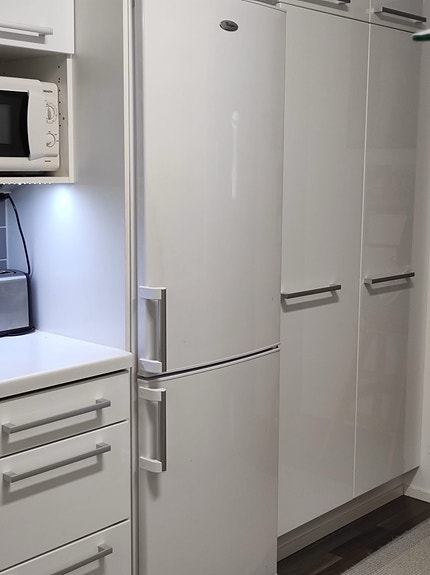 Whirlpool jääkaappipakastin valkoinen